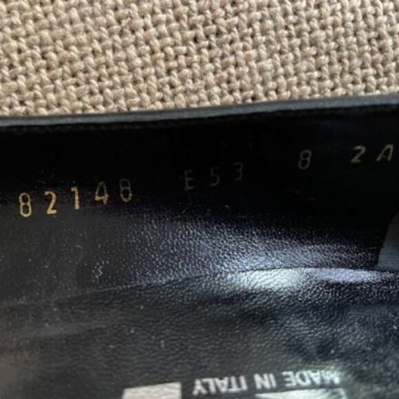 SALVATORE FERRAGAMO Cap Toe Black Leather Women’s Kitten Heel Pumps Shoes Sz 8AA - Picture 6 of 6